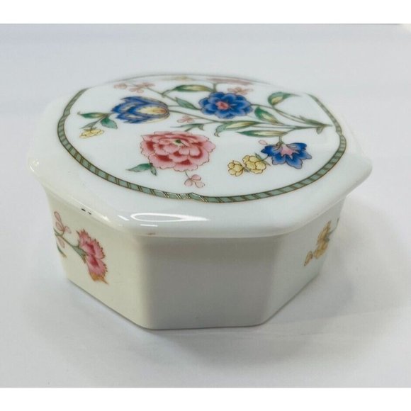 Vtg Japan Octagon Porcelain Trinket Jewelry Box Floral 4" x 2" Lightweight (W68) - Picture 4 of 14